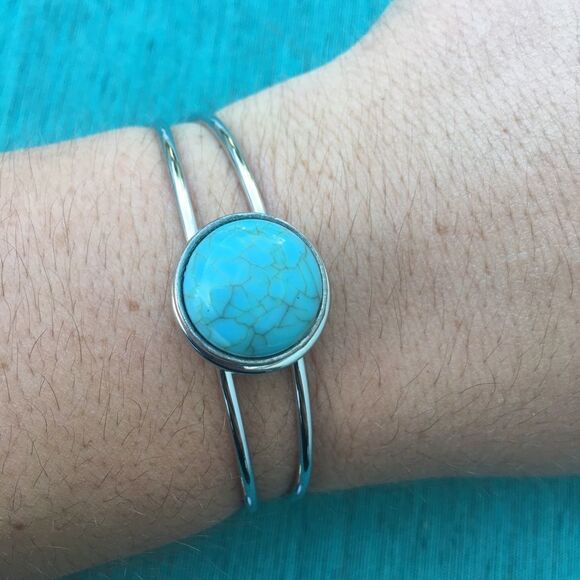 Unique Button Snap Bracelet w/ 3 buttons Silver - Picture 5 of 6